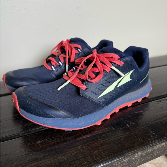 Altra Women’s Superior 5 Running Shoe - Size 7 - Picture 8 of 8